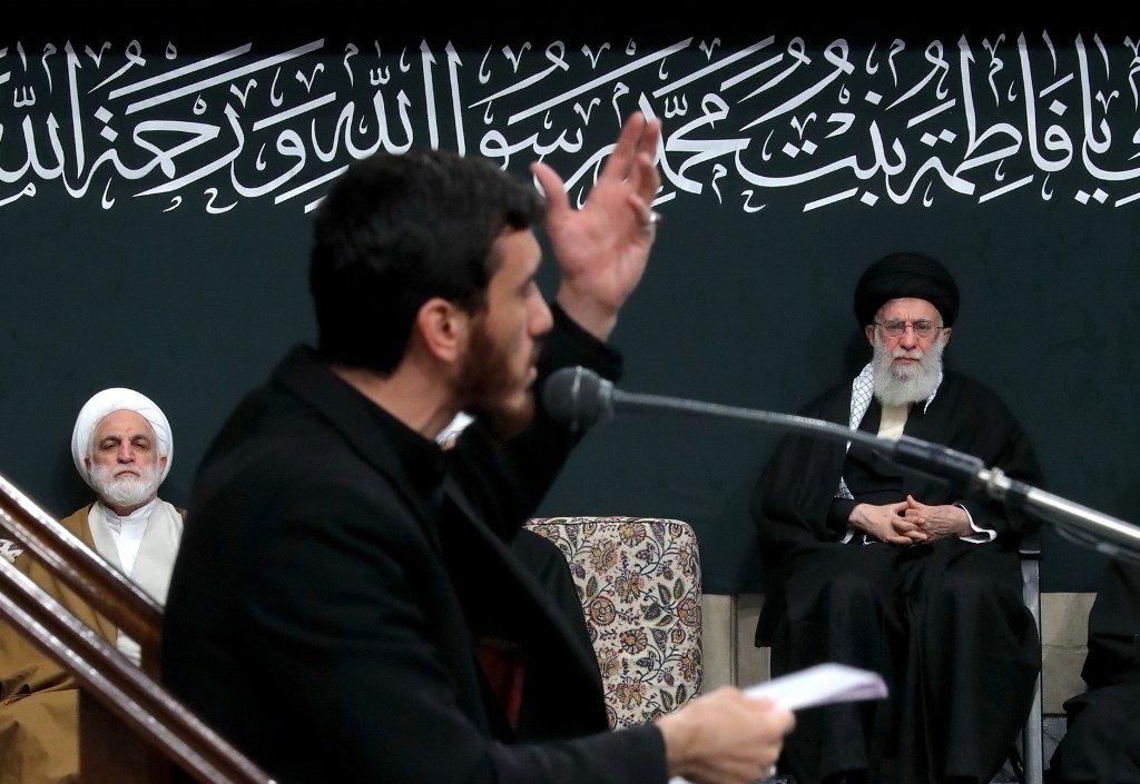فاطمیه | تا فتح قدس مانده، یک یاحسین دیگر