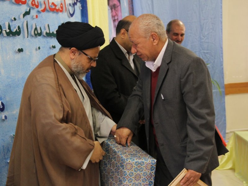 تقدیر از بازنشستگان اداره انتظارات