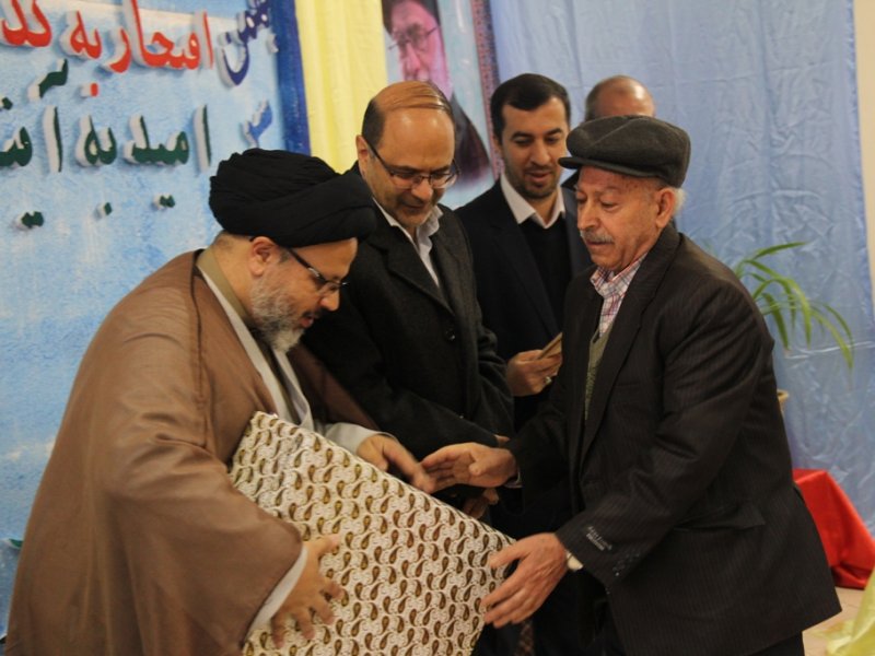 تقدیر از بازنشستگان اداره انتظارات