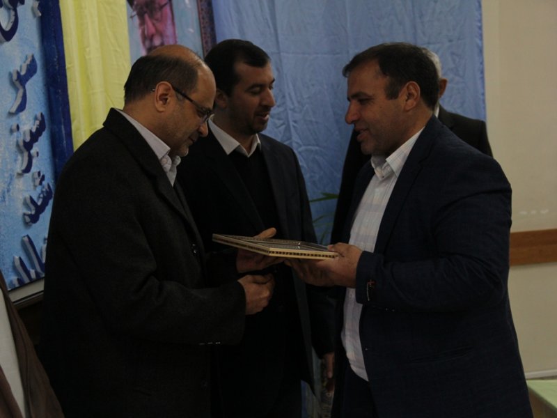 تقدیر از بازنشستگان اداره انتظارات